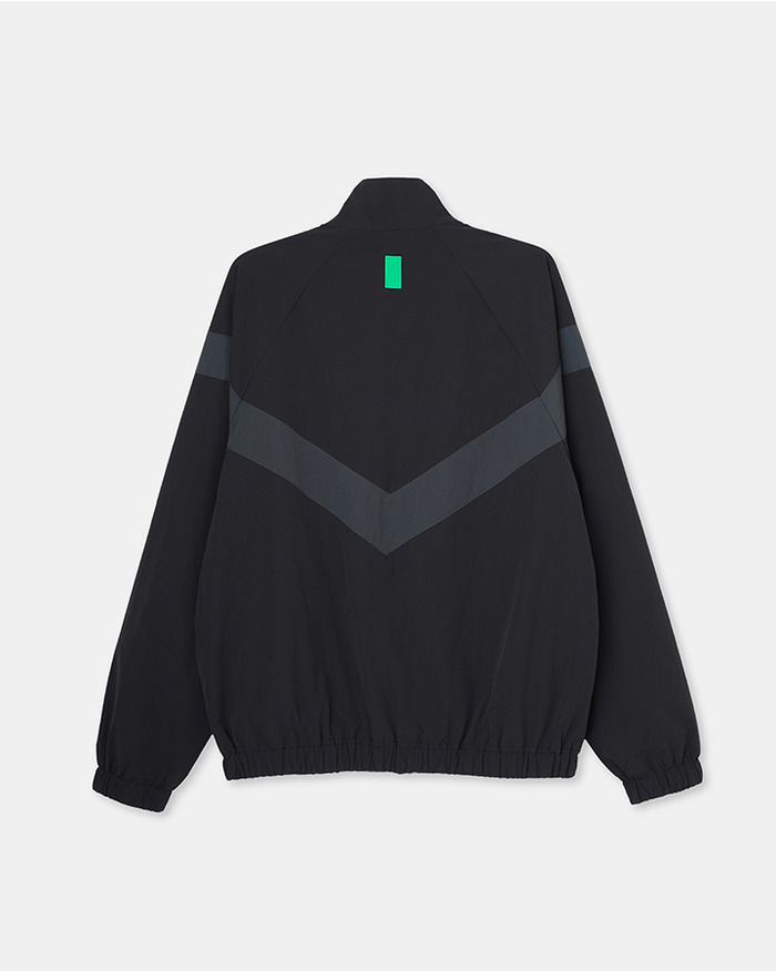 【5525 &times; UNITED ARROWS GOLF】5525 V-LINE BLOUSON 詳細画像 BLACK 9