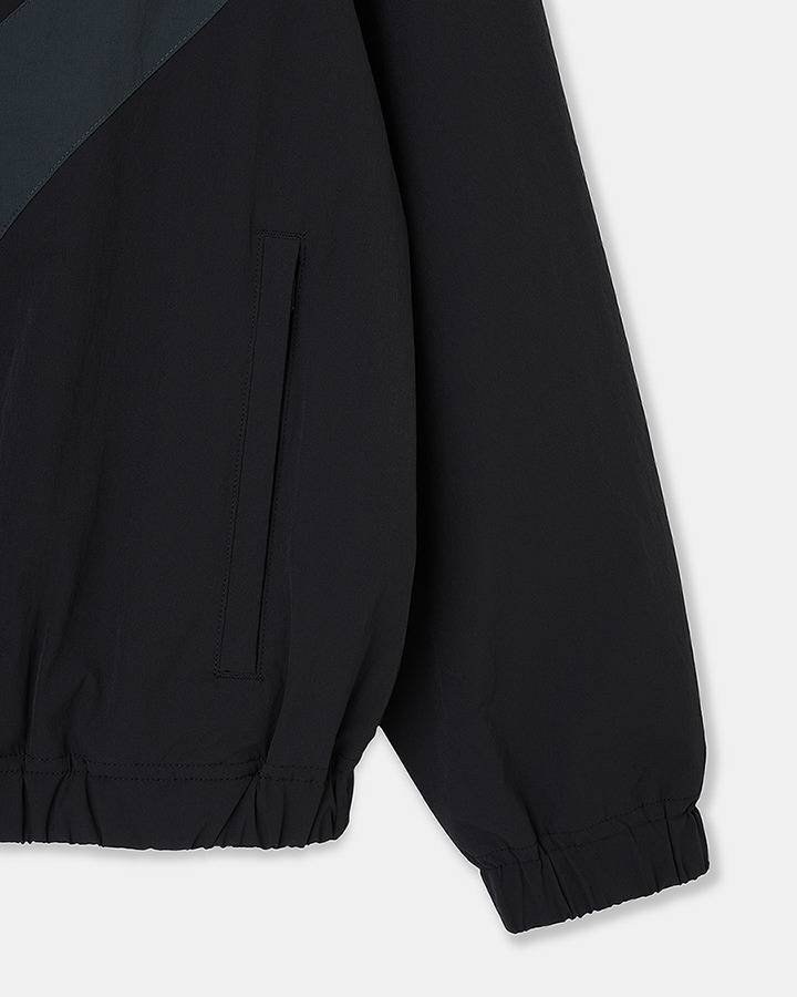 【5525 &times; UNITED ARROWS GOLF】5525 V-LINE BLOUSON 詳細画像 BLACK 5